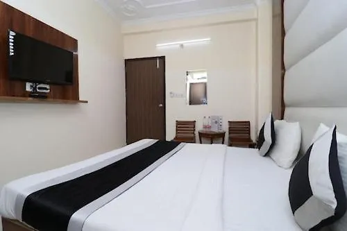 Hotel Airport Land